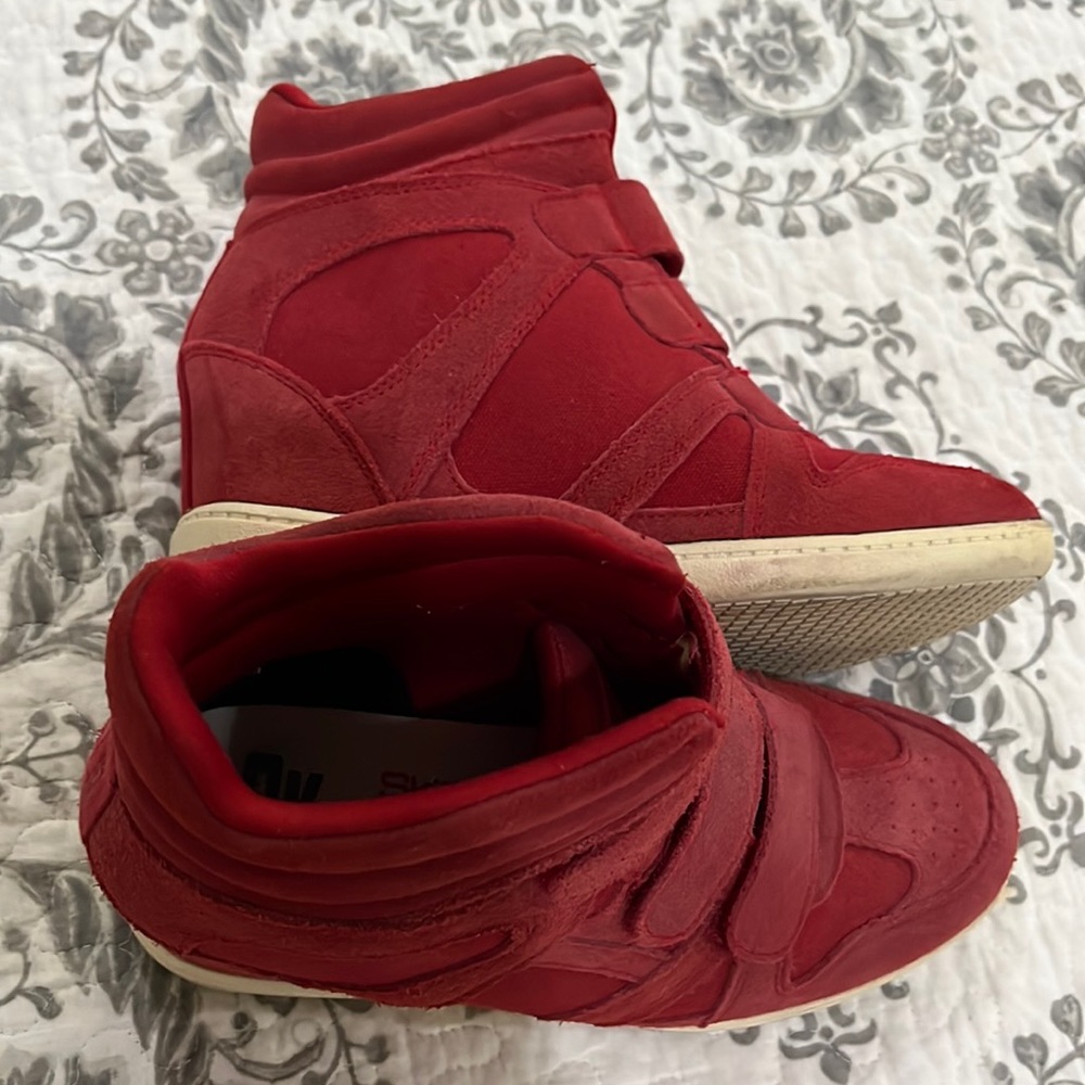 Sketchers wedge sneakers with real leather-Red.